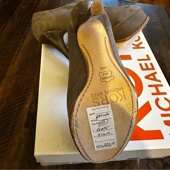 Kors Michael Kors Suede Bootie Size 6 - Picture 6 of 8